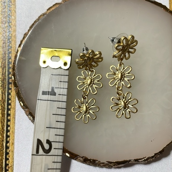 Dainty Elegant Gold Trio Flower Dangle Earrings - Picture 8 of 10